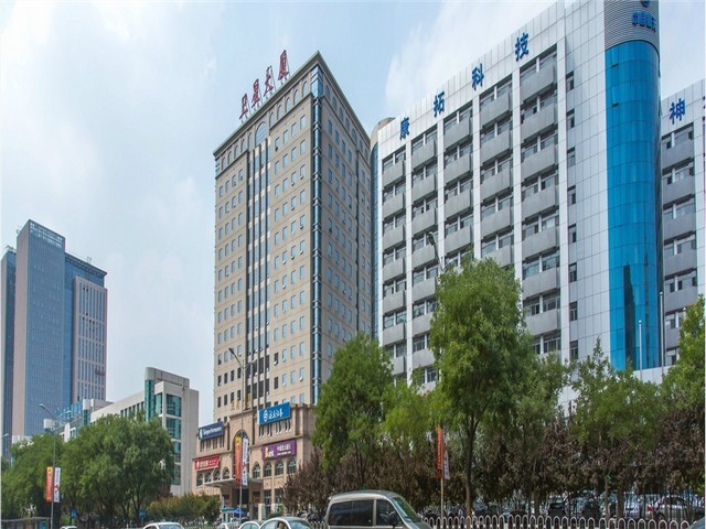 广东垂直天棚帘图片